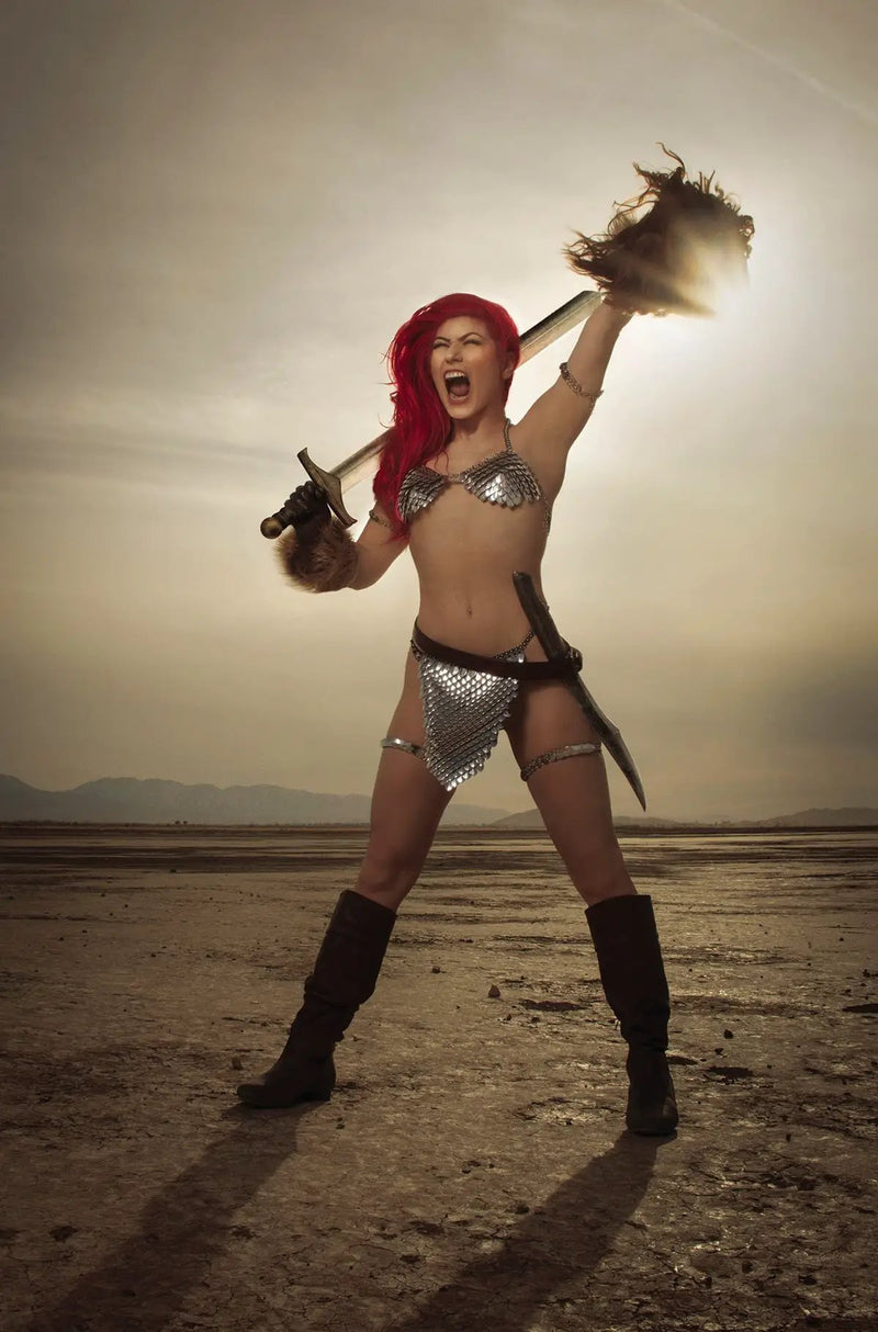Invincible Red Sonja #10 H 1:20 Cosplay Virgin Variant (09/07/2022) Dynamite